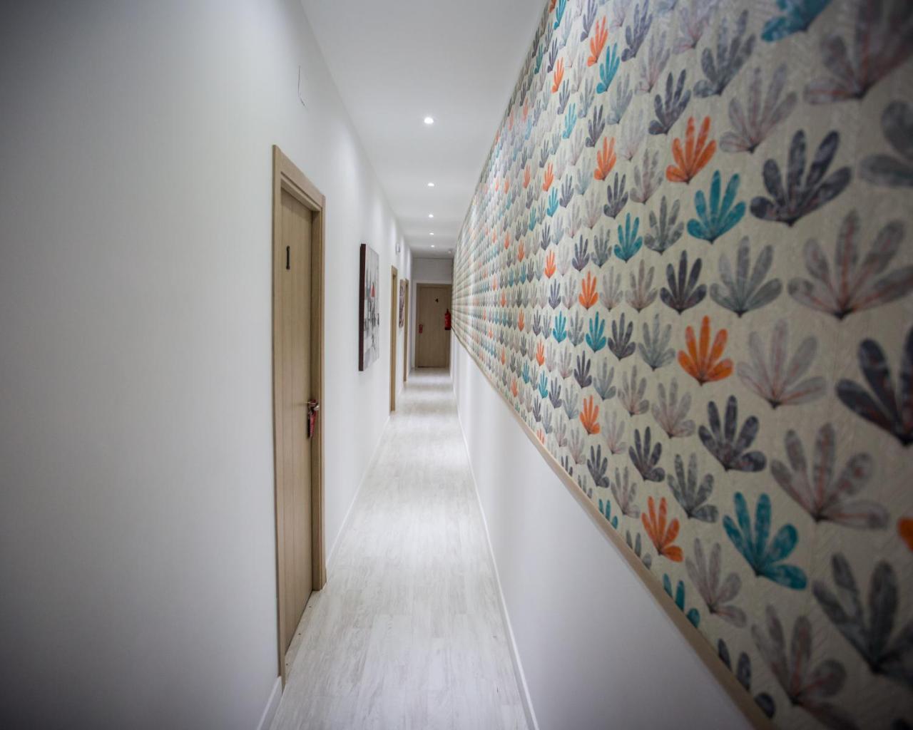 Bloom Inn มาดริด ภายนอก รูปภาพ