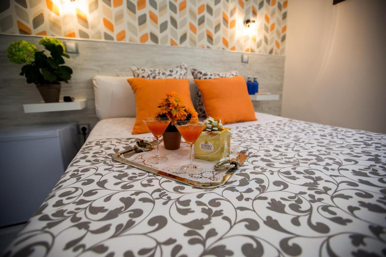 Bloom Inn มาดริด ภายนอก รูปภาพ
